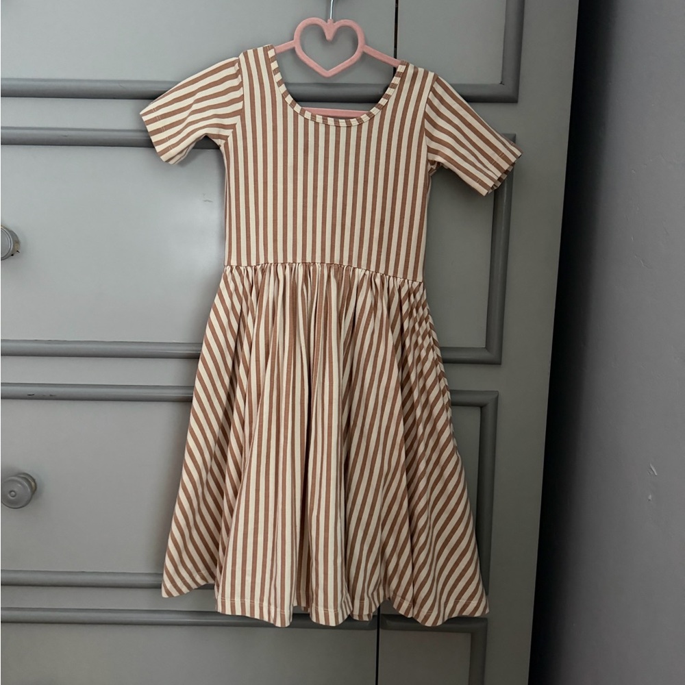 Good Apples organic cotton twirl dress size 6/7